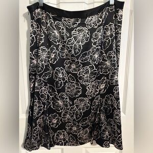 😍SET of 2! SILK Floral Classic A-Line Women's Skirts- size 14